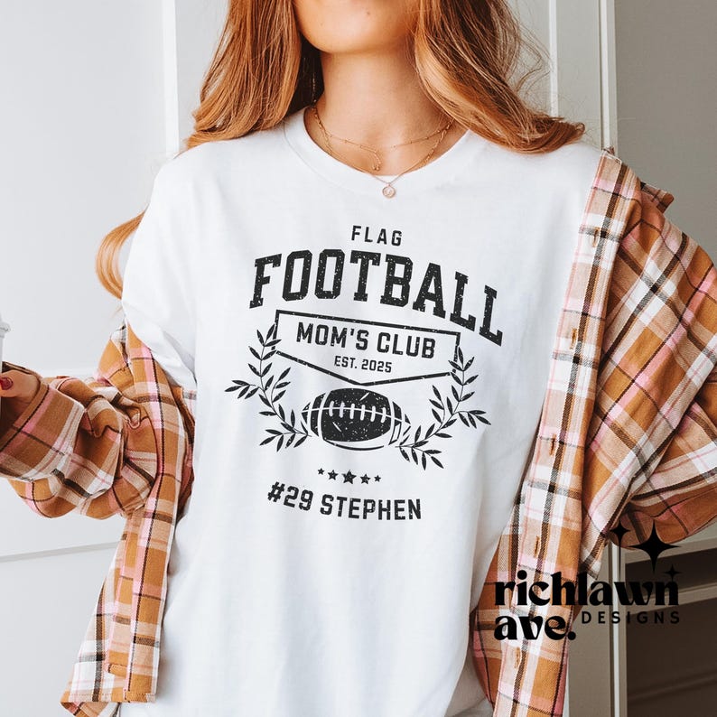 Personalized Flag Football Mama T-Shirt, Flag Football Mom Shirt, Flag Football Mom Gift, Girl Mom Life Shirt, Gift for Girl Mama, Team Mom bild 8