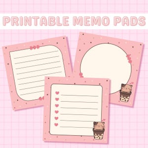 Peut inclure: Trois blocs-notes imprimables avec des fonds roses et des lignes blanches. Les blocs-notes présentent un adorable chat de dessin animé avec une fourrure brune et blanche, portant un nœud rose et assis dans une tasse de boba tea. Les blocs-notes sont décorés de cœurs roses et de points blancs.