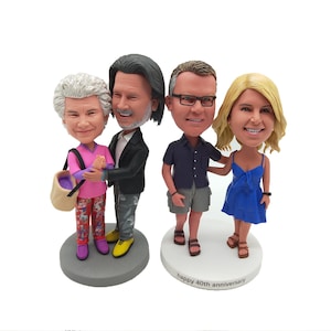 Custom couple bobbleheads,personalized wedding gifts for couples,couple anniversary gifts,parents 50th anniversary gifts,wedding bobbleheads