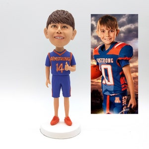 Custom bobbleheads, custom basketball player bobbleheads, basketball player bobbleheads, athlete bobbleheads, athlete of the year gifts