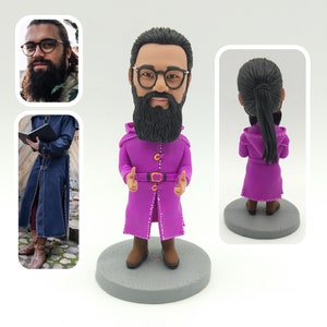 Personalized bobbleheads, custom family member bobbleheads, bobblehead birthday gifts, anniversary Christmas gifts for him