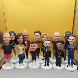 Custom  bobbleheads, custom wedding best man group bobbleheads, custom personalized bobbleheads, employee bobblehead gifts