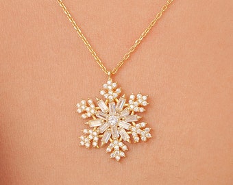 Sterling Silver Snowflake Necklace, Cubic Zirconia Snowflake Necklace, Gold Silver Diamond Jewelry, Mothersday Gifts for Moms, Grandmas SN1