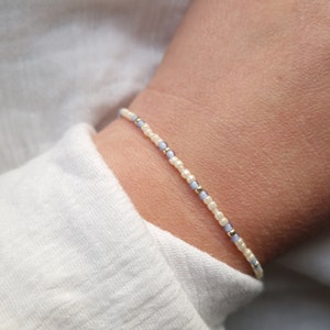 Pulsera de perlas delicadas | Filigrana | beige, azul claro, dorado