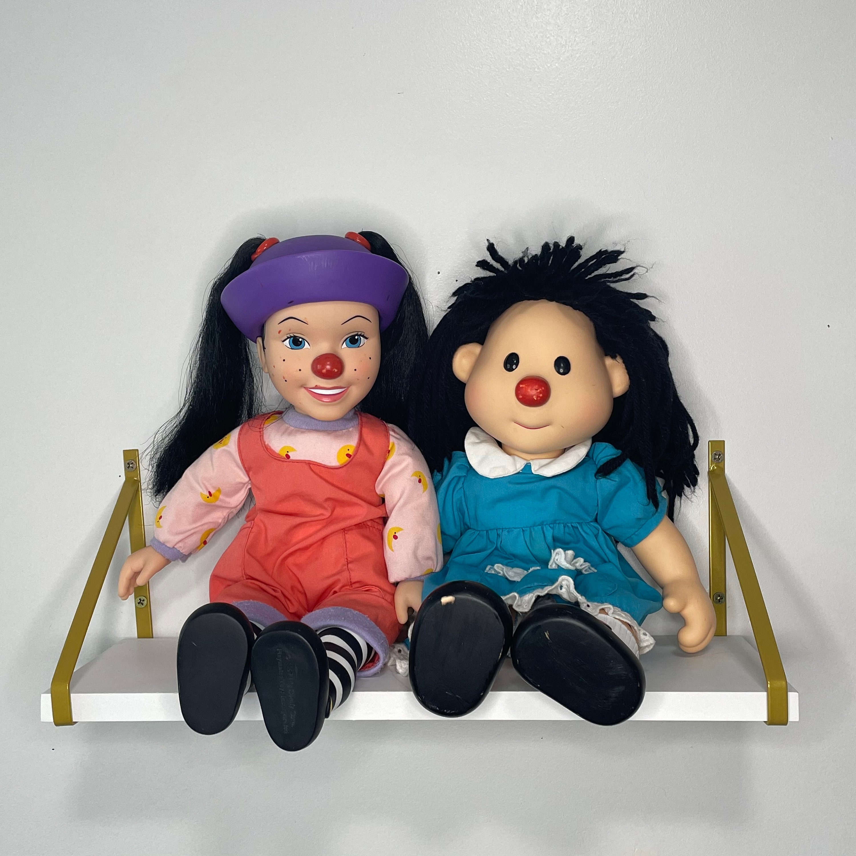 Comfy clearance couch doll