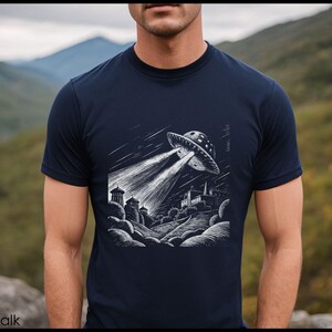 Space Enthusiast Gift Retro UFO Shirt Vintage Alien Design Flying Saucer Graphic Extraterrestrial Imagery Cotton Jersey Unisex Fit Short Sleeve Tee Mysterious Spacecraft Illustration Classic Style Comfortable Fabric Premium Quality Print