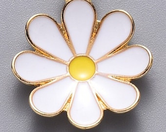 Cute Daisy Flower Enamel Pendants, White Daisy Charm Light Gold, White with yellow Enamel Charm, Beautiful Kawaii Cute for Jewelry Making.