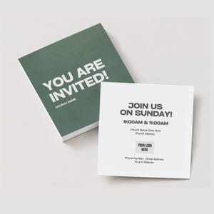 Pode incluir: Dois cart&otilde;es de convite quadrados. O cart&atilde;o superior &eacute; branco com texto preto lendo JOIN US ON SUNDAY! 9:00AM & 11:00AM, Church Name Goes Here, Church Address, YOUR LOGO HERE, Phone Number | Email Address, Church Website. O cart&atilde;o inferior &eacute; verde.