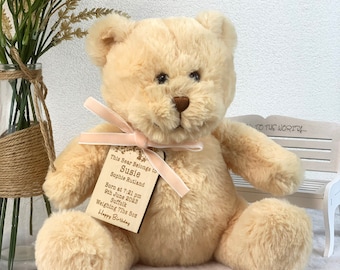 Oso de peluche recién nacido personalizado, oso de peluche personalizado, oso personalizado de peluches, peluche recién nacido con etiqueta de madera grabada, muñecas rellenas