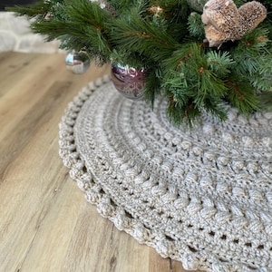 Sweater Weather Christmas Tree Skirt Crochet Pattern , Boho Christmas Tree Skirt, Cottage Tree Skirt, Chunky Tree Skirt, Textured Tree Skirt
