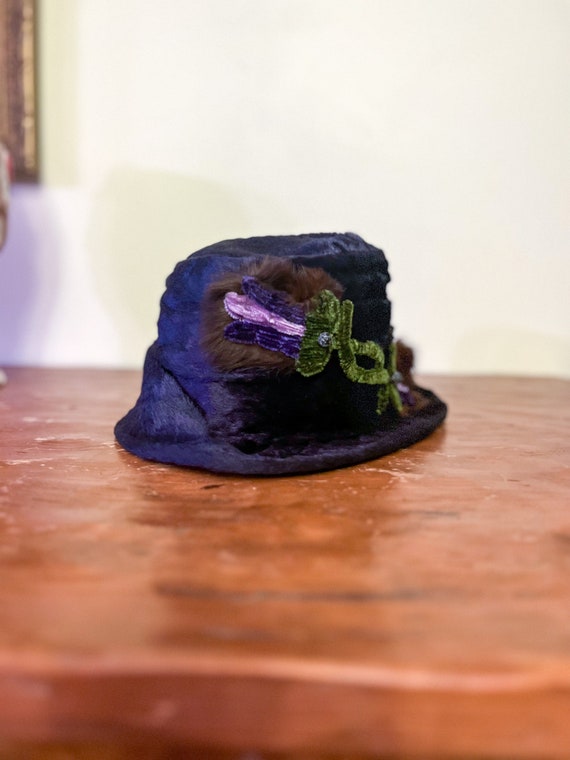 Antique Edwardian Purple Silk Velvet & Flowers Hat - image 5