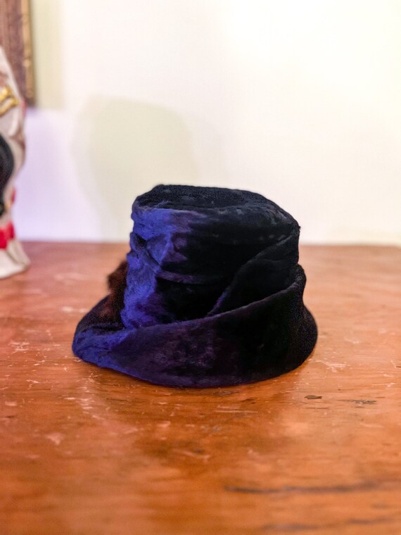 Antique Edwardian Purple Silk Velvet & Flowers Hat - image 2