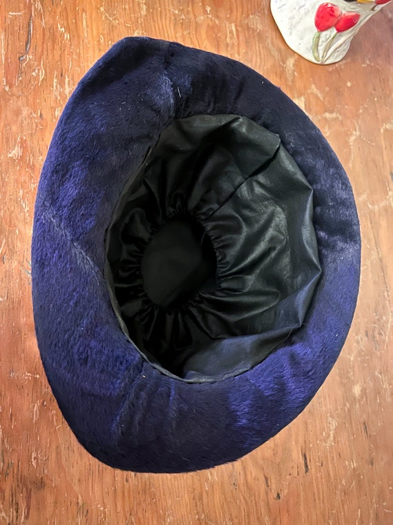 Antique Edwardian Purple Silk Velvet & Flowers Hat - image 6