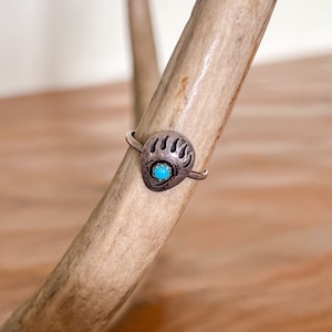 Vintage Sterling Silver Navajo Bear Claw Turquoise Ring sz 6