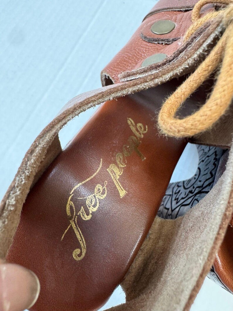 FREE PEOPLE FARRAH Leather Lace Up Carved Wood Platform Heels Clog Sandals 38 7. image 5