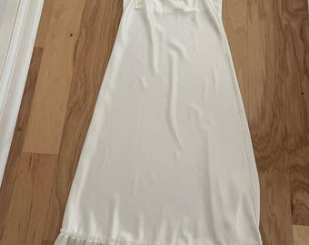 Vintage VTG Vera Wang Women Ruffle Bridal Slip Dress Lingerie Nightgown Ivory Chiffon Sz M Satin Silk White