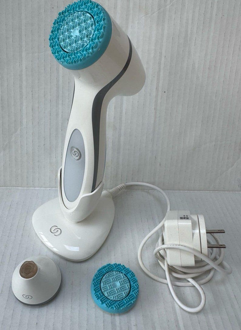 NU SKIN ageLOC LumiSpa Facial Cleansing Device Normal + Firm Accent Eyes Head image 1