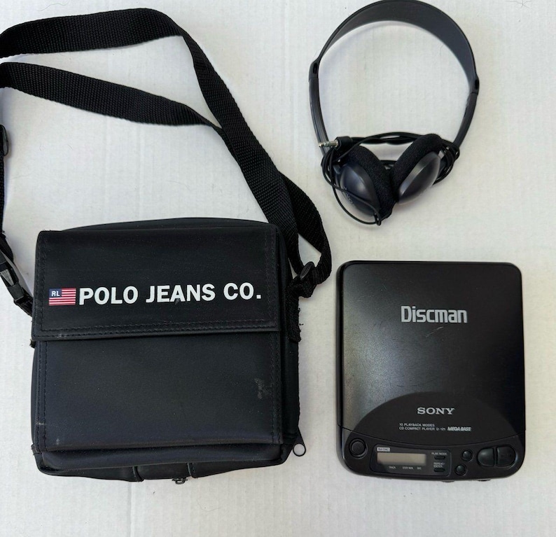 Vintage Sony Discman D-121 CD Player Mega Bass w/ Polo Jeans Case Bag & Headphones image 1
