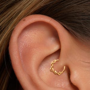 16G 316L Surgical Steel Daith Hoop • Nose Ring  • Hinged Segment Nose Ring • Septum Clicker Ring • Cartilage Hoop • Nose Ring • Helix Hoop