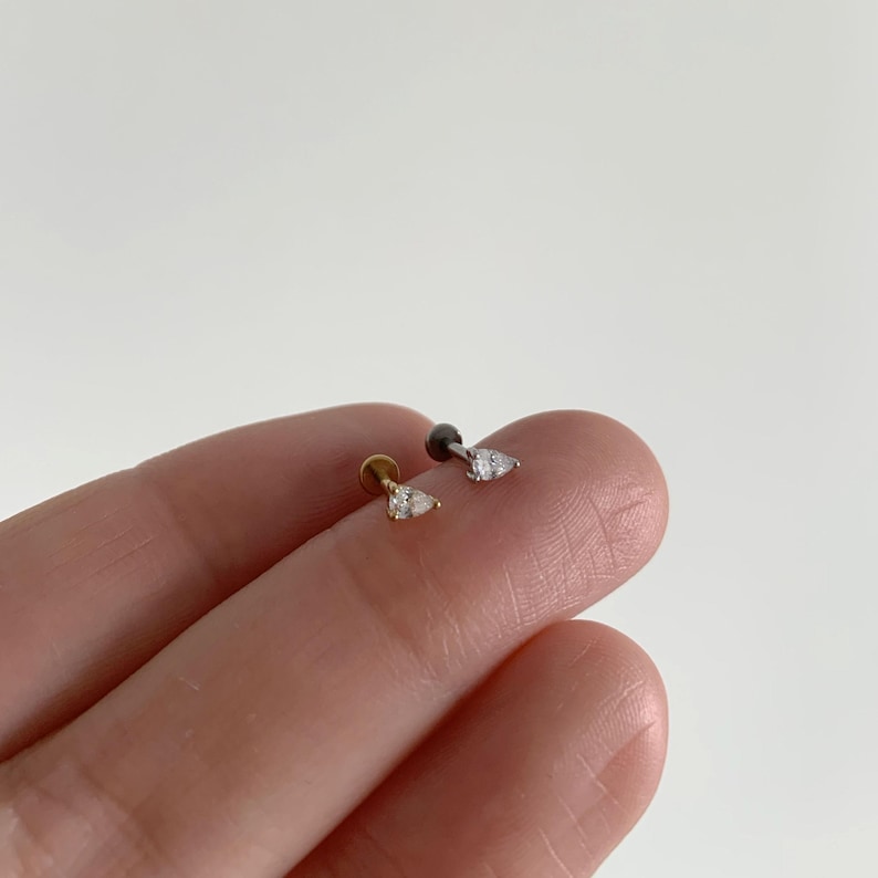 20G / 18G / 16G Birnenform Push Pin Labret • fadenlose flache Rückseite Ohrring • Tragus Bolzen • flache Rückseite Bolzen • Helix Ohrstecker Bild 4