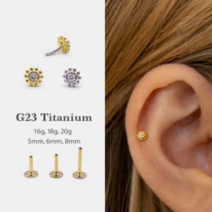 20G/18G/16G Tiny Flower Push Pin Labret •  Threadless Flat Back Earring • Tragus Stud • Flat Back Stud • Helix Stud • Cartilage  • Nose Stud