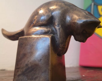 Bronze cat kitten sculpture statue