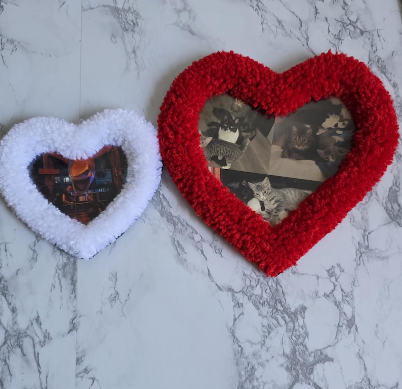 Picture Frame: Red Heart Shape, Personalized Photo Frame image 3
