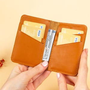 Porta-cartões de couro personalizado, melhor carteira porta-cartões, carteira com gravura, carteira personalizada, carteira com compartimentos para cartões, carteira para presente masculino/feminino