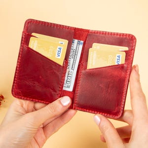 Porta-cartões de couro personalizado, melhor carteira porta-cartões, carteira com gravura, carteira personalizada, carteira com compartimentos para cartões, carteira para presente masculino/feminino