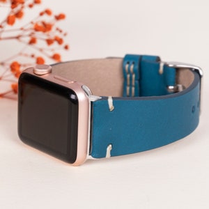 Personalized Leather Apple Watch Band, Leather Fitbit Series Band, 38-40-41-42-44-45mm men/women Armband for iWatch 8 7 6 5 4 3 2 1 & SE