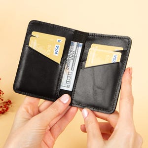 Porta-cartões de couro personalizado, melhor carteira porta-cartões, carteira com gravura, carteira personalizada, carteira com compartimentos para cartões, carteira para presente masculino/feminino