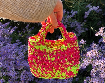 CROCHET PATTERN: Easy chunky satin handbag (PDF) | Top handle handbag