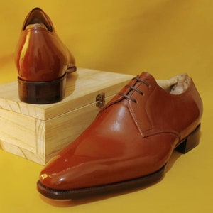 Schoenen Herenschoenen Oxfords & Wingtips Handgemaakte echt lederen patina gearceerde Oxford Wingtip schoenen voor mannen 