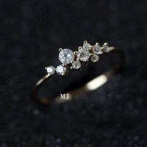 Round Diamond Iconic Cluster Ring/ Dainty Diamond Cluster Ring/Unique Diamond Stacking Ring /Cluster Diamond Wedding Band, Cute Promise Ring