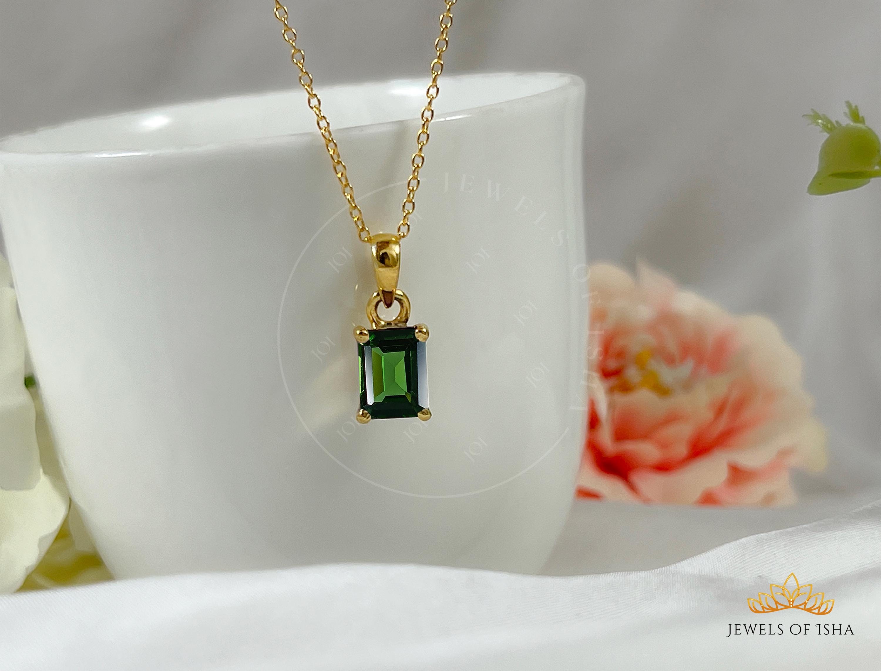 Gold necklace green stone - Etsy 日本