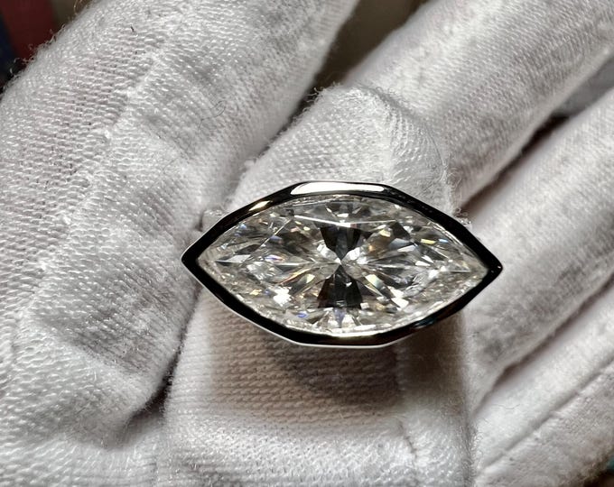Certified 3CT Marquise Brilliant G VS1 2EX Lab Grown Diamond Bezel Engagement Ring