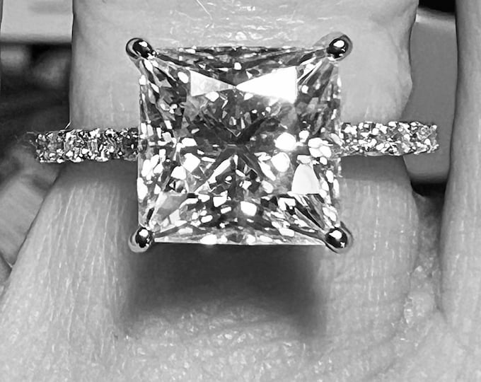 Certified 5CT Princess Cut I VVS2 2EX Lab Grown Diamond Engagement Ring