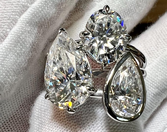 Certified Pear & Oval Cut Nous (Us) Lab Grown Diamond Engagement Anniversary Ring