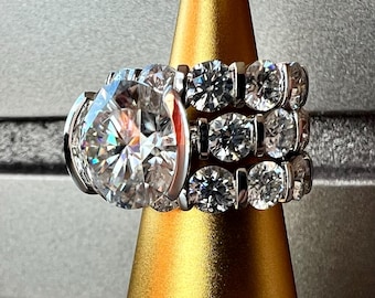 Conjunto de anillos de compromiso y boda con diamantes cultivados en laboratorio, certificados, de 4 quilates, color G, claridad VVS2 y pureza 3EX.