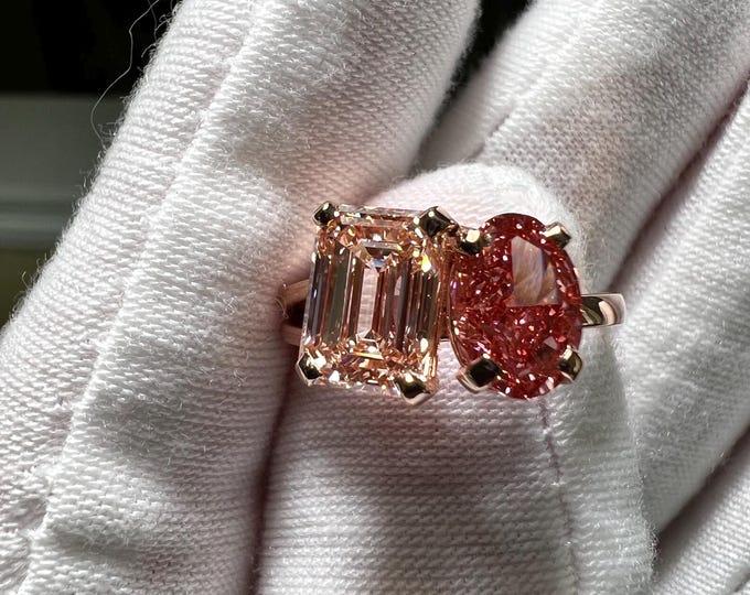 IGI Lab Grown Diamond Toi et Moi Ring: 14K Pink Gold, Emerald & Oval Cut