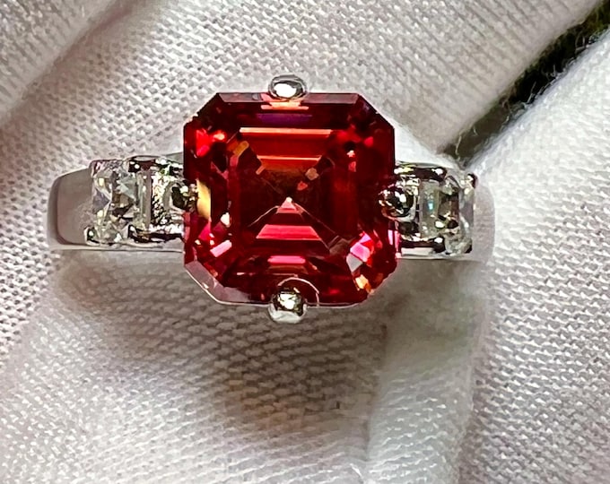Rare 3.15CT Cushion Brilliant Fancy Red VS2 Lab Grown Diamond Engagement Ring