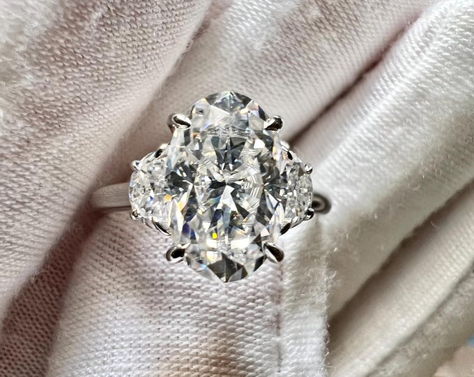 Certified 3CT Oval (Moval) G VVS2 2EX Lab Grown Diamond Engagement Ring/ Customizable