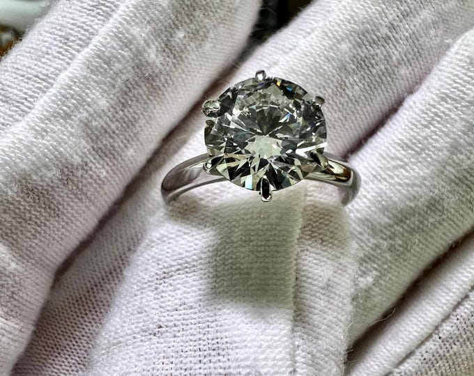 2.5CT Lab Grown Diamond Engagement Ring: 14K Gold, Round Cut