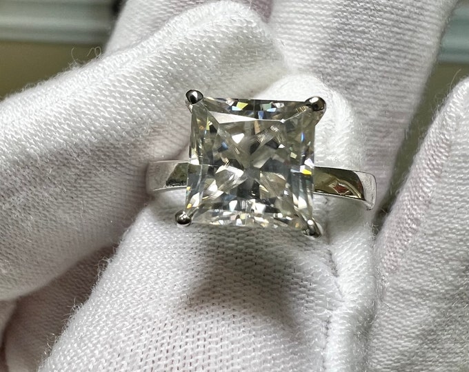 Certified 3CT Princess Cut H VS2 Lab Grown Diamond Solitaire Engagement Ring