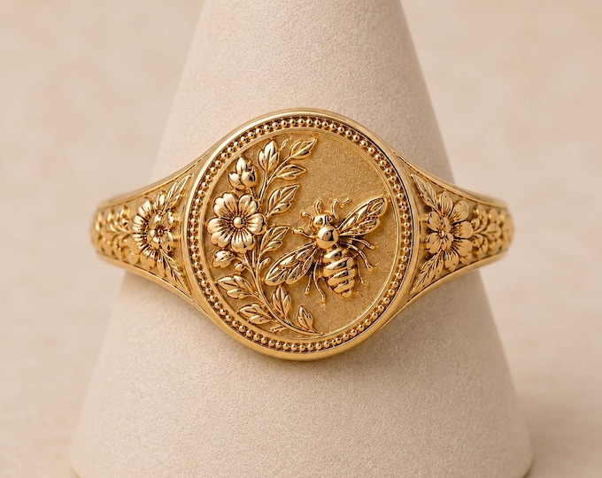 Bee Wildflower Signet Ring, Vintage Floral Gold Heirloom Jewelry