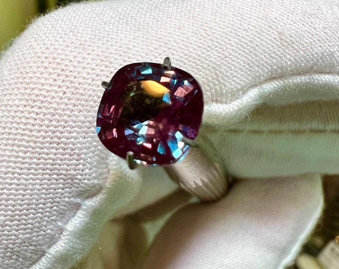 Color Change Alexandrite Gemstone: Lab Created Round Cut, 1-4CT