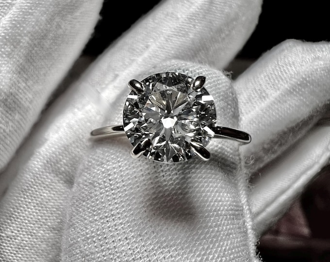 2CT Lab Grown Diamond Engagement Ring: 14K Gold 4-Prong