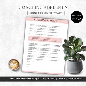 Può includere: Un modello stampabile di accordo di coaching con il testo "COACHING AGREEMENT" e "DONE-FOR-YOU CONTRACT". Il documento ha uno sfondo rosa e include campi modificabili. Una pianta in vaso e una tazza di caffè sono anche nell'immagine.