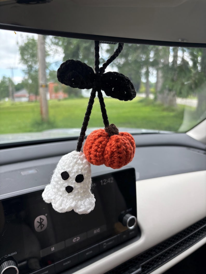 Handmade Crochet Ghost and Pumpkin Car Charm, Spooky Rear View Mirror ...