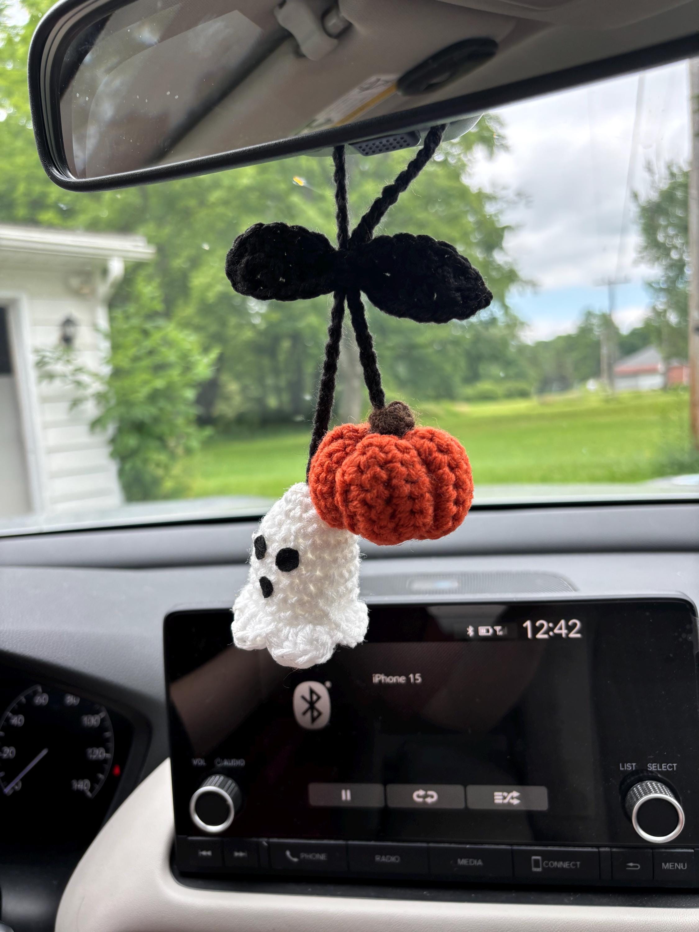 Handmade Crochet Ghost and Pumpkin Car Charm, Spooky Rear View Mirror ...